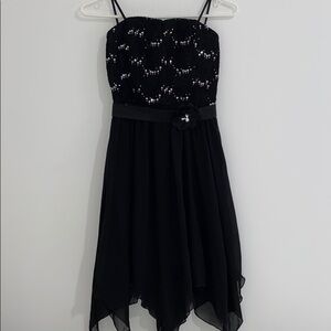 BCX size 5 juniors black dress